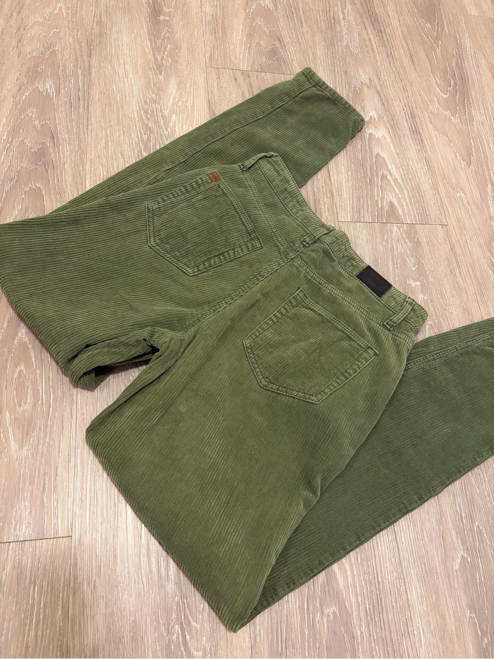 Urban Outfitters Olive Green Corduroy Pants 25” - Picture 4 of 4